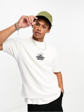 Pull&Bear White T-Shirt with Black Chest Graphic